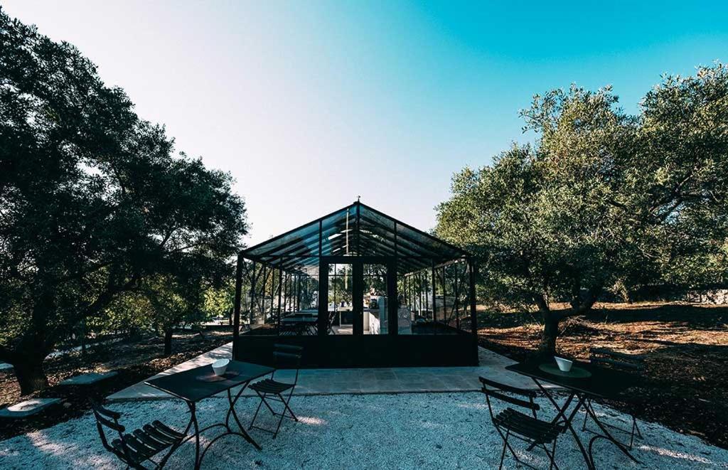 Relais Trulli Le Icone Bed & Breakfast Ostuni Exterior photo