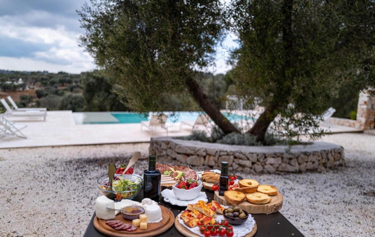 Relais Trulli Le Icone Bed & Breakfast Ostuni Exterior photo