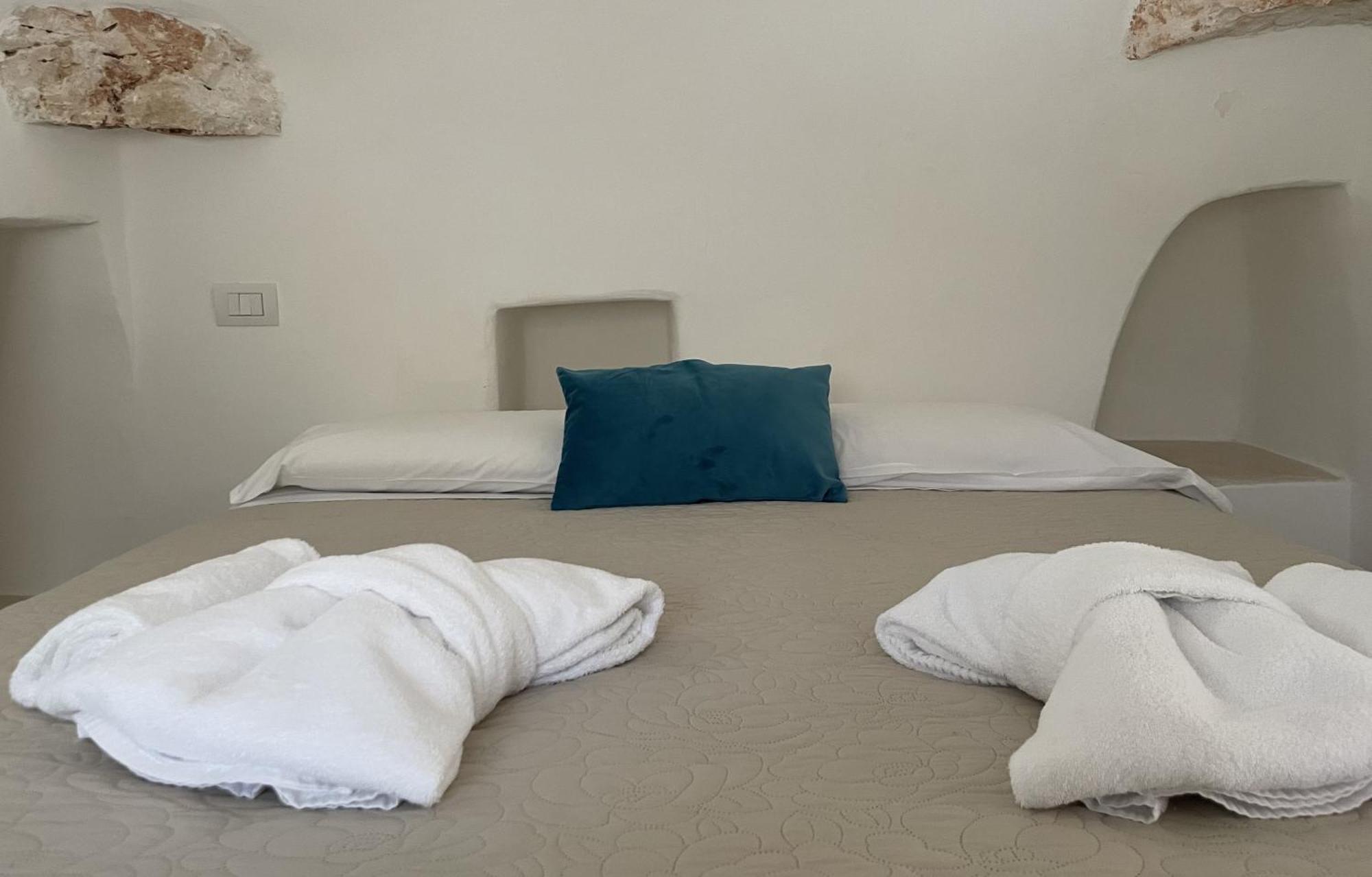 Relais Trulli Le Icone Bed & Breakfast Ostuni Exterior photo
