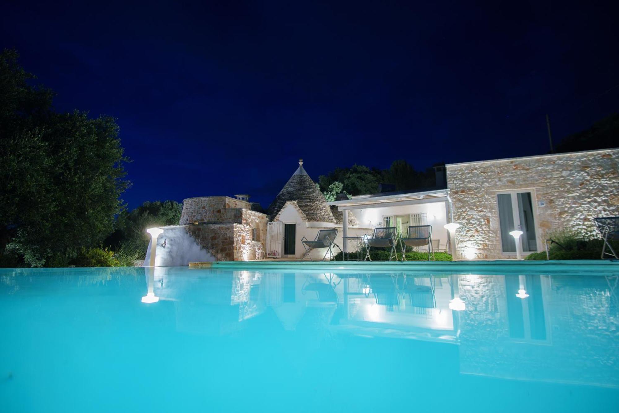 Relais Trulli Le Icone Bed & Breakfast Ostuni Exterior photo