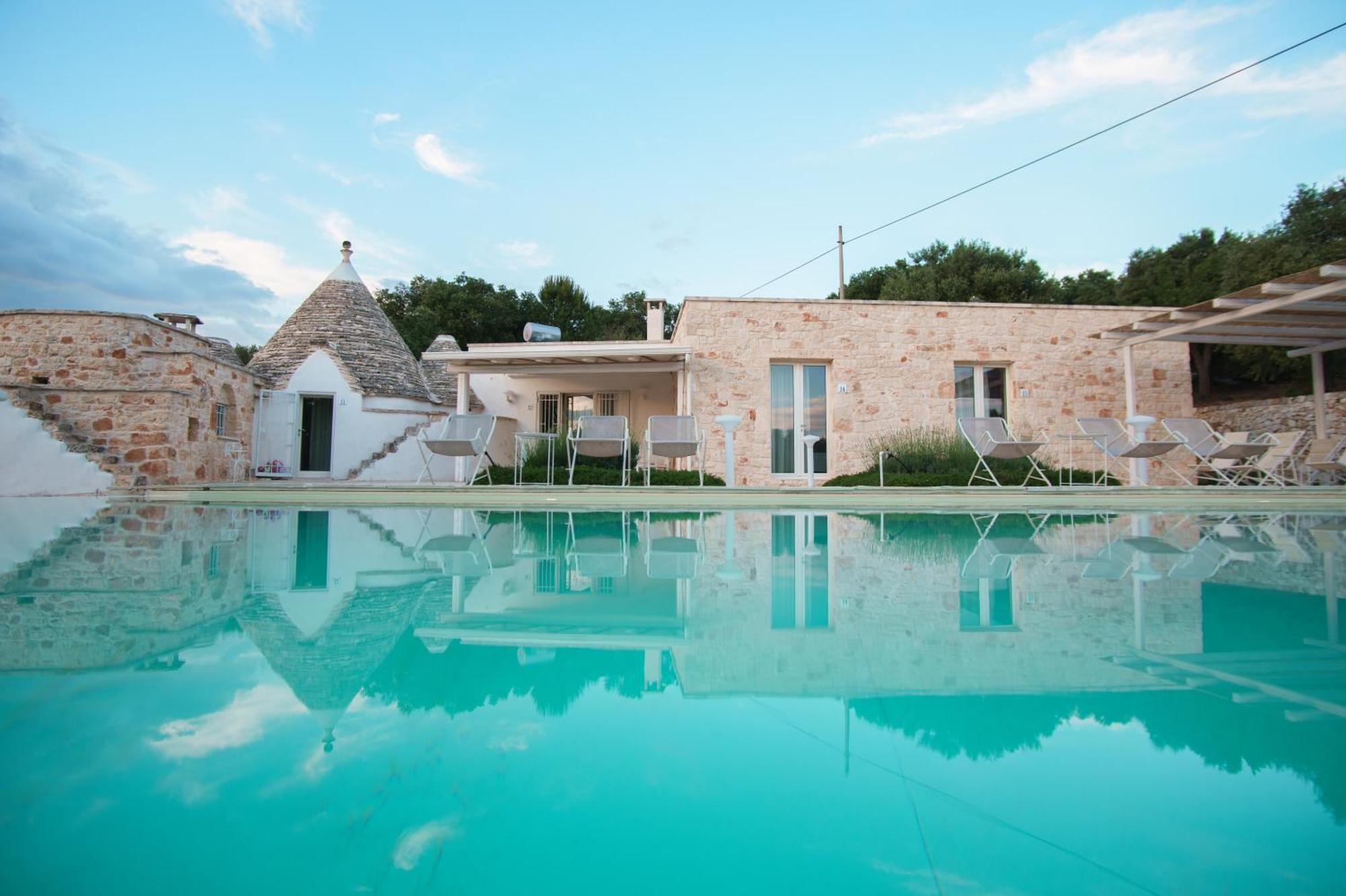 Relais Trulli Le Icone Bed & Breakfast Ostuni Exterior photo