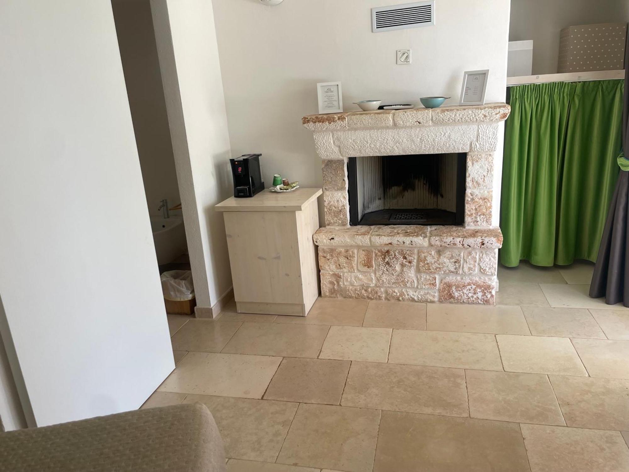 Relais Trulli Le Icone Bed & Breakfast Ostuni Exterior photo